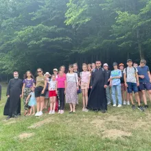 „Bucuria Vacanței” în Protoieria Vălenii de Munte: Tabere gratuite pentru copii de pe ambele maluri ale Prutului