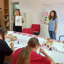 Fundația Sf. Macrina ajută zeci de copii victime ale bullyingului să-și depășească prin artă sentimentele negative