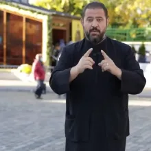 Preotul Mirel Ilie va traduce în limbaj mimico-gestual slujba Sfântului Dimitrie cel Nou de la Catedrala Patriarhală