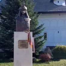 Un bust al domnitorului Vlad Țepeș a fost inaugurat la Mănăstirea Turnu