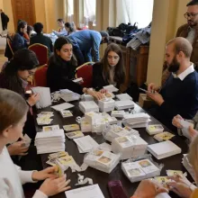 Voluntarii Sfântului Dimitrie: Grupul „Tineri în acțiune” a pregătit darurile pentru pelerini