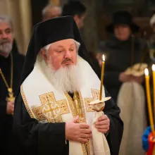 Regele Mihai, model de răbdare și rugăciune: O viață de credință și iubire pentru popor și Biserică, spune PS Varlaam