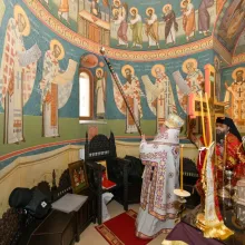 Câmpina: PS Varlaam a sfințit pictura de la Capela Spitalului de Psihiatrie Voila, ocrotită de Sf. Filofteia