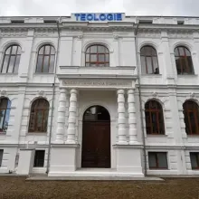 Facultatea de Teologie Ortodoxă din București organizează „Dies Academicus” de sărbătoarea Sfinților Trei Ierarhi