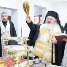 PS Varlaam a sfinţit un centru social pentru vârstnici, construit în Ploieşti