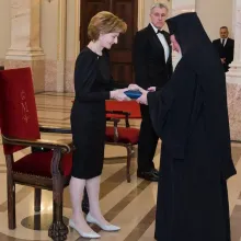PS Varlaam a primit Ordinul Coroana României în grad de cavaler din partea Majestății Sale Margareta