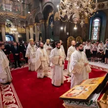 Români din 34 de țări s-au rugat în Catedrala Patriarhală: Să transformăm împrăștierea într-un atu al neamului nostru
