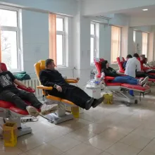 Zece ani de „Donează sânge, salvează o viață!”: 50.000 donatori şi 23.000 litri recoltaţi în campania Patriarhiei