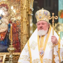 PS Varlaam: Mai presus de efortul de a înțelege rațional taina Sfintei Treimi, împlinirea voii Ei ne face fii după har