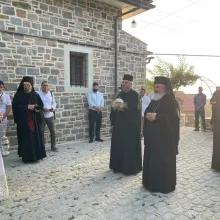 PS Varlaam Ploieșteanul a sfințit racla cu moaștele Sf. Constantin Brâncoveanu donate unei chilii de la Schitul Lacu