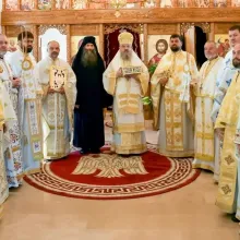 Prezența sfintelor moaște ne îndeamnă să punem câte o cărămidă la biserica din complexul Cosmopolis: PS Timotei Prahoveanul