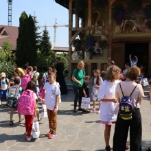 Copii înscriși în campania „Ajutor pentru elevi” au vizitat Paraclisul Catedralei Naționale