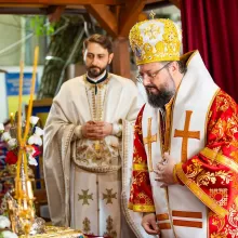 PS Paisie Sinaitul: Vedem astăzi Crucea lui Hristos în mulțimea de noi martiri creştini; în cei care fug din calea războaielor