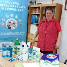 Fundația Sf. Macrina oferă educație pentru sănătate și daruri în produse de igienă pentru persoane vulnerabile social