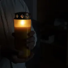 Patriarhul Daniel transmite condoleanțe Părintelui Costin Spiridon, la pierderea tatălui