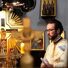 Pr. Bogdan Tătaru-Cazaban la hramul bisericii Bucur Ciobanul: Viața Sf. Atanasie și Chiril a fost definită de o luptă continuă