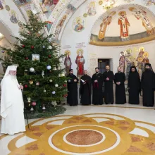 Slujitorii și psalții Catedralei Patriarhale i-au vestit Nașterea Domnului Patriarhului Daniel