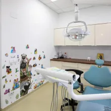 Anul 2023 în Arhiepiscopia Bucureștilor: De la servicii gratuite de stomatologie la un centru pentru copii hipoacuzici
