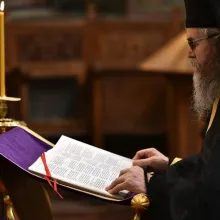 Ce să facă cel care nu poate să postească: Explică Arhimandritul Clement Haralam