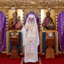 În Sfânta Cruce este tainic ascunsă puterea și slava Învierii, a explicat Patriarhul Daniel