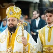 Moaștele Sf. Dimitrie cel Nou la Catedrala Mitropolitană din București: PS Paisie Sinaitul explică ce munți mută credința