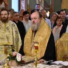 PS Timotei la Parohia Otopeni: Sf. Dimitrie ne amintește că în urmă cu 250 de ani a venit să fie rugător pentru noi