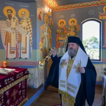 Biserica noastră este mărturisitoare a Învierii: PS Timotei Prahoveanul a sfințit capela unui cimitir parohial