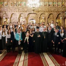 Filantropia săptămânii: Teologii bucureșteni au strâns 26.000 lei pentru o fetiță bolnavă