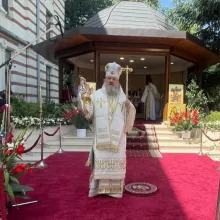 Taina Preasfintei Treimi, marele tezaur al Bisericii: PS Timotei Prahoveanul la hramul Mănăstirii Radu Vodă