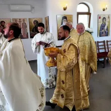 Vicarul eparhial al Arhiepiscopiei Bucureștilor a binecuvântat capela mortuară a unei parohii ilfovene