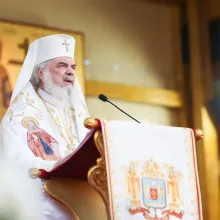 Patriarhul a întâmpinat procesiunea cu moaștele Sf. Cuv. Dimitrie cel Nou: A apărat de multe ori cetatea Bucureștilor