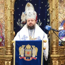 Cu cât vom ajunge mai aproape de Hristos în Biserică, cu atât ne vom apropia și de Mama Lui, spune PS Paisie Sinaitul