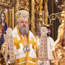 Crucea, far călăuzitor: PS Timotei Prahoveanul descrie cum putem purta crucea celuilalt