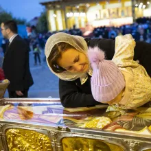 Patriarhul Daniel: Sprijinul acordat femeilor însărcinate și tinerelor mame, o lucrare de apărare și promovare a vieții