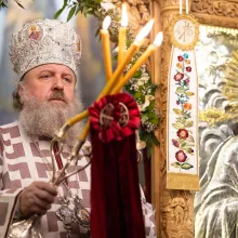 Sf. Mina, cinstit în Capitală: El răspunde şi aduce mângâiere în locul întristării, spune PS Timotei Prahoveanul