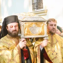 A început hramul de toamnă la Paraclisul Catedralei Naționale: Sfântul Ioan Gură de Aur, vindecător de boli
