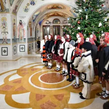 Patriarhul Daniel către primii colindători de la Reședința Patriarhală: Sunteți vestitori ai iubirii lui Dumnezeu