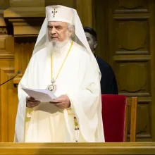 Patriarhul Daniel: Virtuțile Sf. Nicolae, reper de inspirație pentru toate vârstele, dar mai cu seamă pentru tineri