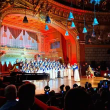 Din Înaltul Cer: Corul de copii „Symbol – Jean Lupu” a susținut un concert de colinde la Ateneul Român