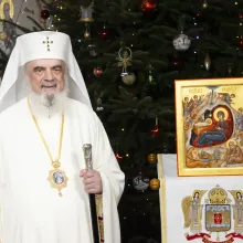 Patriarhul Daniel, mesaj de Crăciun și Anul Nou: Crăciunul este sărbătoarea iubirii smerite și darnice, a păcii și a bucuriei!