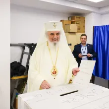 Părintele Patriarh Daniel a votat la Alegerile Parlamentare 2024