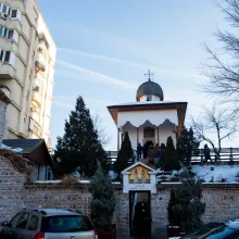 Sfinții Atanasie și Chiril vor fi sărbătoriți în Capitală: Hramul Bisericii Bucur Ciobanul