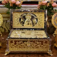 Moaștele Sfinților Trei Ierarhi au fost așezate spre închinare în Catedrala Patriarhală