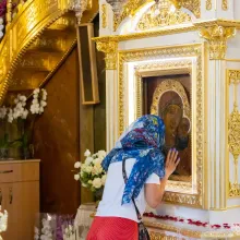 Se împlinesc 67 de ani de când Icoana făcătoare de minuni a Maicii Domnului „Siriaca” se află la Ghighiu