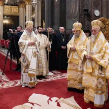 Centenarul Patriarhiei Române: Sfântul Sinod slujește la Catedrala Patriarhală (VIDEO)