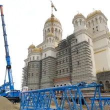 Cât cântărește crucea mare care va fi montată pe Catedrala Națională și ce provocări implică instalarea ei