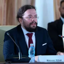 Noii sfinți evocați la Parlament: Mărturisitori ai credinței și ai demnității poporului român