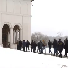 Deținuții Penitenciarului București-Rahova au mers în pelerinaj la Mănăstirea Cernica