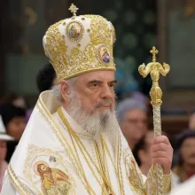 Evanghelia în 9 limbi la a Doua Înviere: Toate popoarele sunt chemate la mântuire în Iisus Hristos, spune Patriarhul Daniel