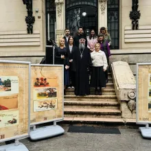 Biblioteca Sfântului Sinod organizează o expoziție dedicată Învierii Domnului, la Biblioteca Metropolitană București